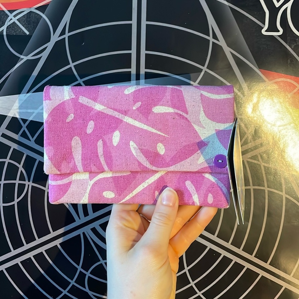 Jana Lam Clutch Wallet💕